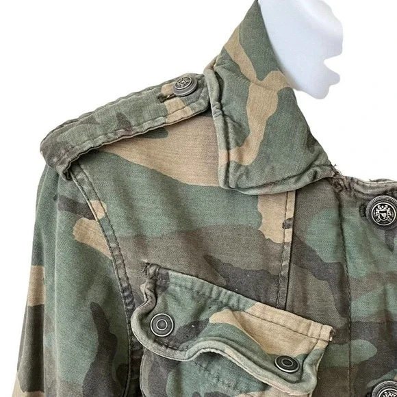 𝅺FREE People Not Your Brothers Faded Green Camo Print Surplus Shacket Jacket XS - Picture 5 of 14